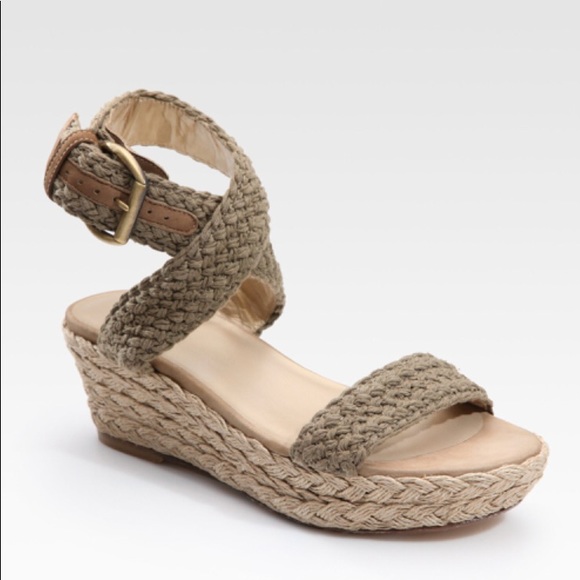 stuart weitzman cressa wedge